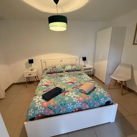 Demeure De Charme Paisible Apartment Villepinte (Seine-Saint-Denis)
